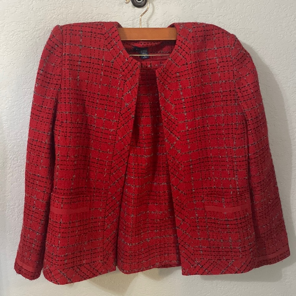 KAREN SCOTT Red blazer with matching Skirt Size 12
